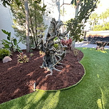 Revitalize-Your-Yard-with-Expert-Mulch-Installation-Destin-FL 2